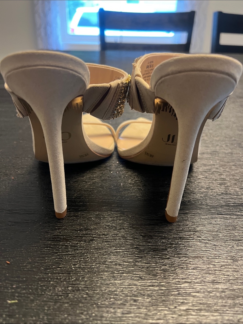 Jennifer Lopez Nude Crystal-Embellished Pointed Heel Sandals - Picture 3 of 5
